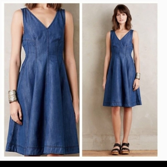 🕷🕷🪳🪲🌹Anthropologie Seamed Denim Dress WITH A BONUS BELT a value of $70 - Picture 2 of 10